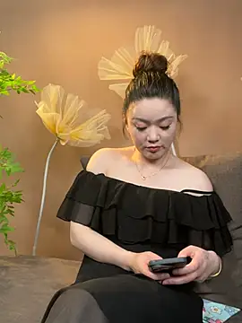 chuchu38677 online show from June 2026 12:21:02 PM