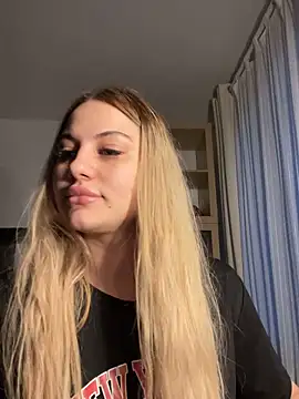 DariaSellen online show from June 2026 06:17:01 PM