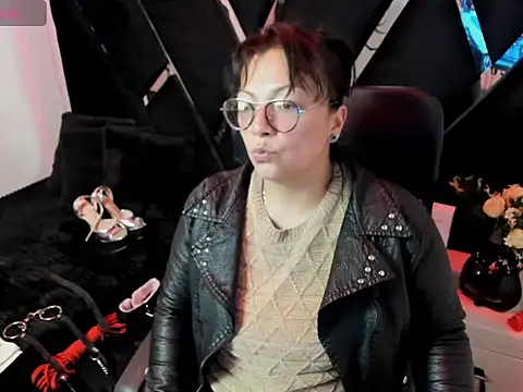 Susana Flame online show from July 2026 02:43:01 AM