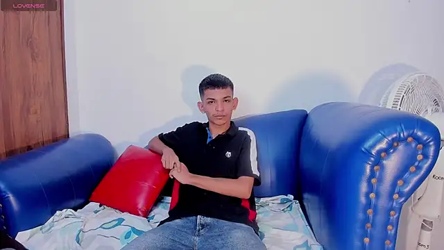 littlecum18 online show from June 2026 12:19:01 PM