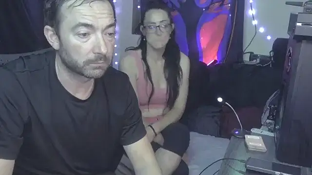shes2hot online show from June 2026 06:05:01 AM