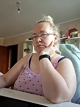 Snapshot of Viola27 chatting on July 2026 09:57:02 AM Viola27 online show from July 2026 09:57:02 AM