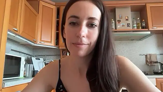 Flamingo Queen online show from July 2026 10:32:02 AM