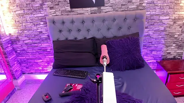 AngeliqueGirard online show from July 2026 03:03:01 PM