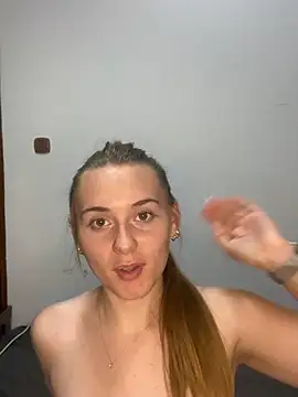 FlirtySophiaa online show from June 2026 10:58:02 PM