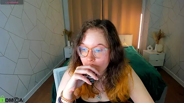 Aleks-casterrr online show from June 2026 09:24:01 PM