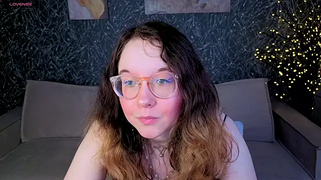 Aleks-casterrr online show from June 2026 05:15:01 PM