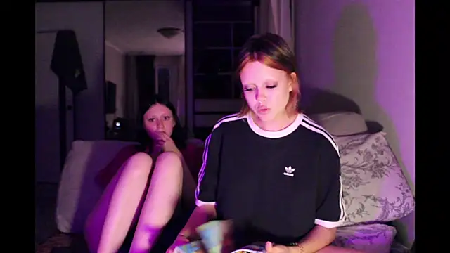 Catherine19Hunt online show from June 2026 08:00:01 PM