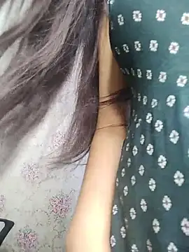 Queen Rosyy online show from June 2026 03:27:02 AM