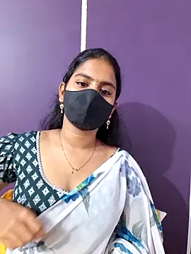 Clara-Lilly online show from June 2026 06:45:02 AM