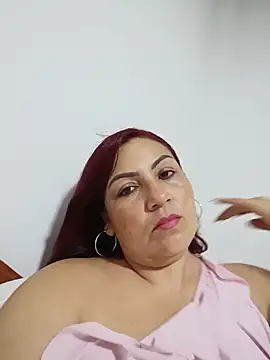 Agata Traviesa online show from July 2026 01:23:02 AM