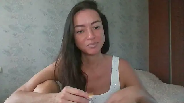 Mia Salamanka online show from July 2026 04:51:02 AM