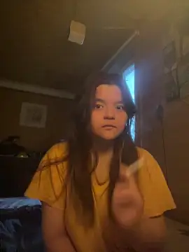 Snapshot of ZeldaSayre_ chatting on June 2026 12:58:02 PM ZeldaSayre online show from June 2026 12:58:02 PM
