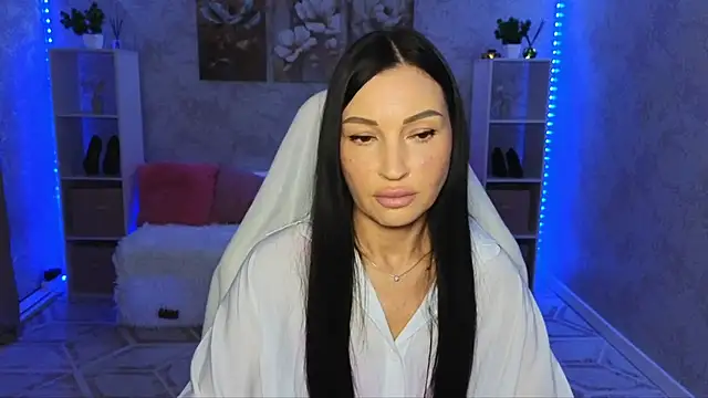 NikoleMills online show from July 2026 05:10:01 AM