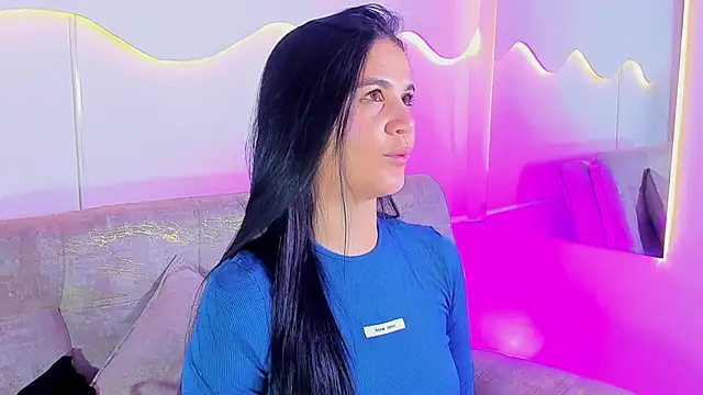 MiaHansson online show from June 2026 01:13:01 PM