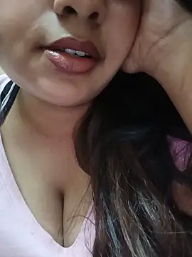 Snapshot of Yashika_Kapoor chatting on June 2026 07:28:02 AM Yashika Kapoor online show from June 2026 07:28:02 AM