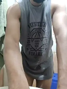 hunkfreakin online show from June 2026 10:39:02 AM