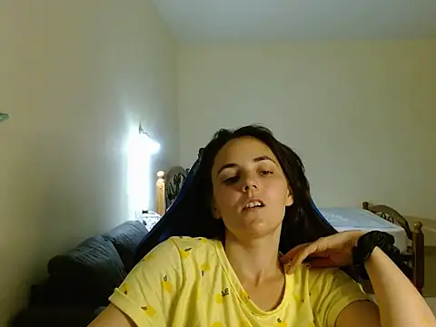 Snapshot of OliviaTheS chatting on June 2026 08:00:02 PM OliviaTheS online show from June 2026 08:00:02 PM
