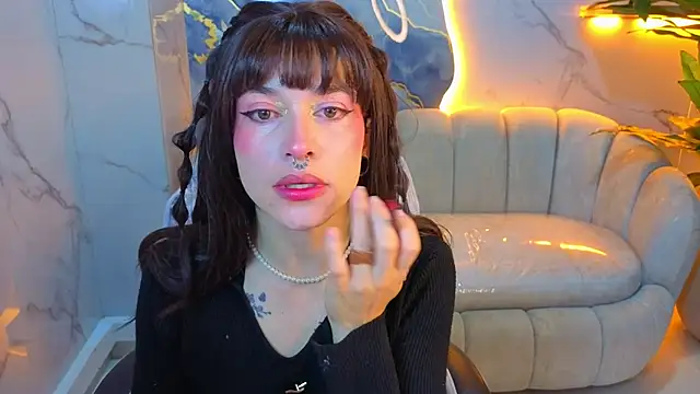 Lily Tx online show from June 2026 12:33:01 PM