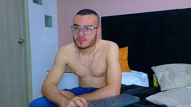 Snapshot of Matia_Zelvya chatting on July 2026 12:31:01 PM Matia Zelvya online show from July 2026 12:31:01 PM