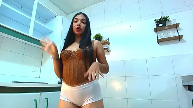 daphne gloww online show from June 2026 01:54:02 PM