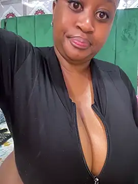 Curveybubbles23 online show from June 2026 11:02:01 PM