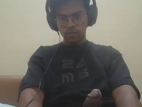 shady093 online show from June 2026 06:39:02 PM