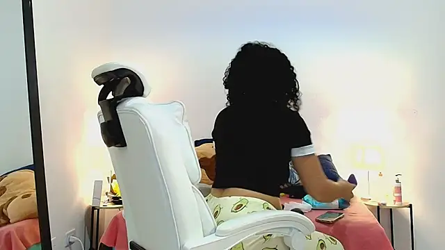 Isabella Sophia19 online show from July 2026 11:25:01 AM