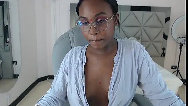 lily mendoza online show from July 2026 08:00:01 PM