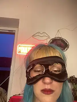 Honeymilky1 online show from June 2026 07:39:02 PM