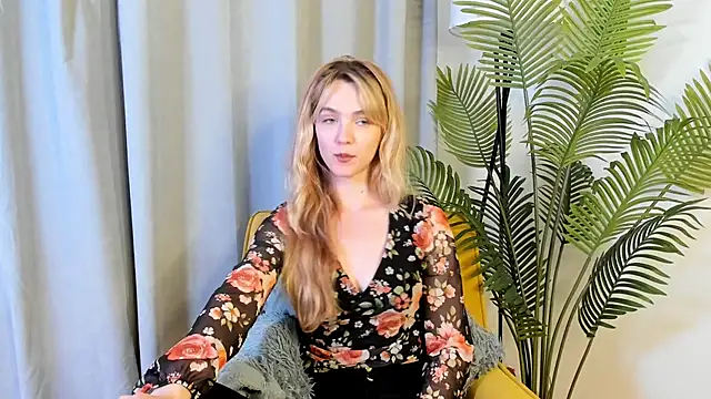 MarielRoloson online show from June 2026 05:15:02 PM