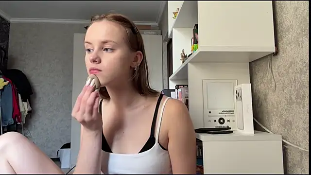 Mollybeans online show from August 2026 03:14:01 PM