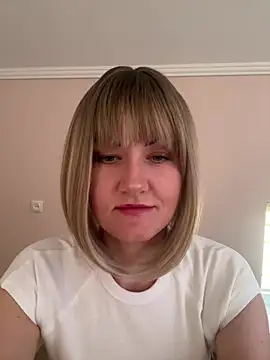 LunaFoxs online show from June 2026 03:48:01 PM