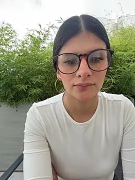 Snapshot of Mia_Alanna chatting on June 2026 07:37:01 PM Mia Alanna online show from June 2026 07:37:01 PM