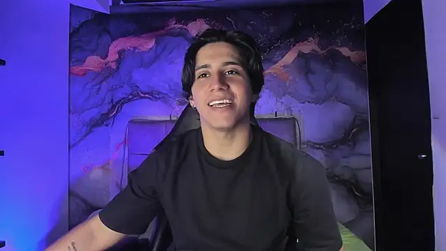 Alexx Cano  online show from June 2026 12:25:01 PM