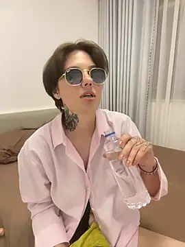 Lorysoon online show from June 2026 05:27:01 PM