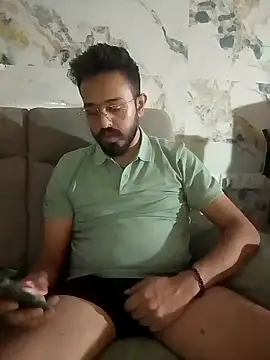 freakkydessi online show from June 2026 12:58:01 AM