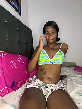 ShakiraThompss18 online show from July 2026 02:24:01 PM