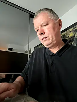 cumboy online show from October 2025 04:18:01 PM