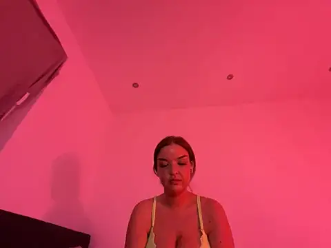 elina amara  online show from June 2026 10:03:02 PM
