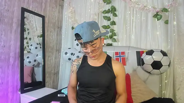 your kitty boy online show from June 2026 08:30:02 PM