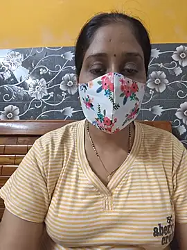 Garimaa Cherry online show from June 2026 07:59:02 PM