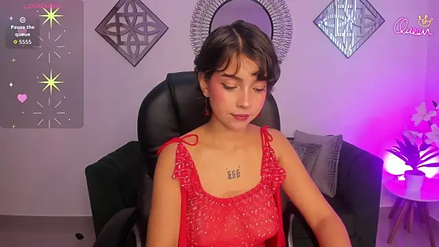Honeyy Taylor online show from June 2026 12:48:01 PM