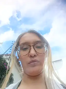 karla-giraldo1 online show from July 2026 02:04:01 PM