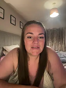 Snapshot of Bustygem_ chatting on July 2026 11:35:02 PM Bustygem online show from July 2026 11:35:02 PM
