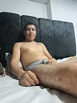 Garycum06 online show from June 2026 01:28:02 AM