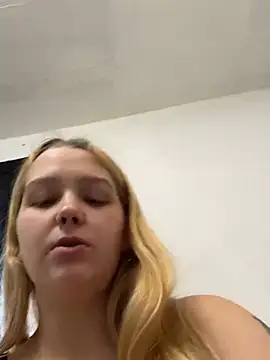 Snapshot of milf_cherry99 chatting on June 2026 12:03:01 PM milf cherry99 online show from June 2026 12:03:01 PM