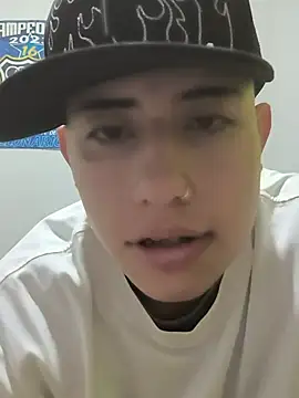 Snapshot of Thiagoo_Vega chatting on July 2026 11:14:02 PM Thiagoo Vega online show from July 2026 11:14:02 PM