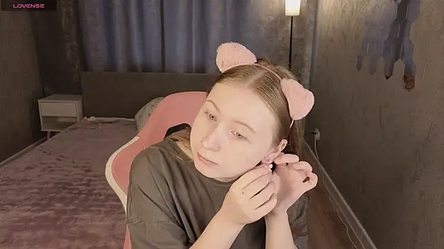 LiliTiny online show from July 2026 01:01:01 AM