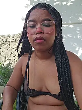 Alexandra Jaramillo online show from June 2026 12:25:01 PM